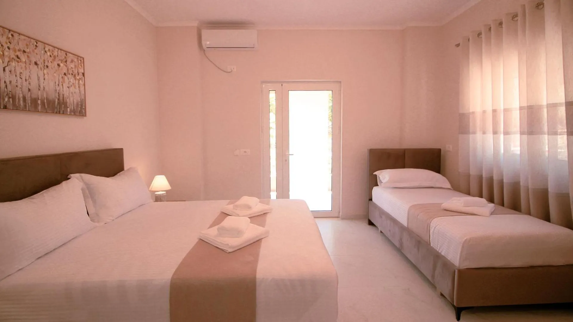Gusto Di Casa Rooms Ksamil 0*,  Arnavutluk
