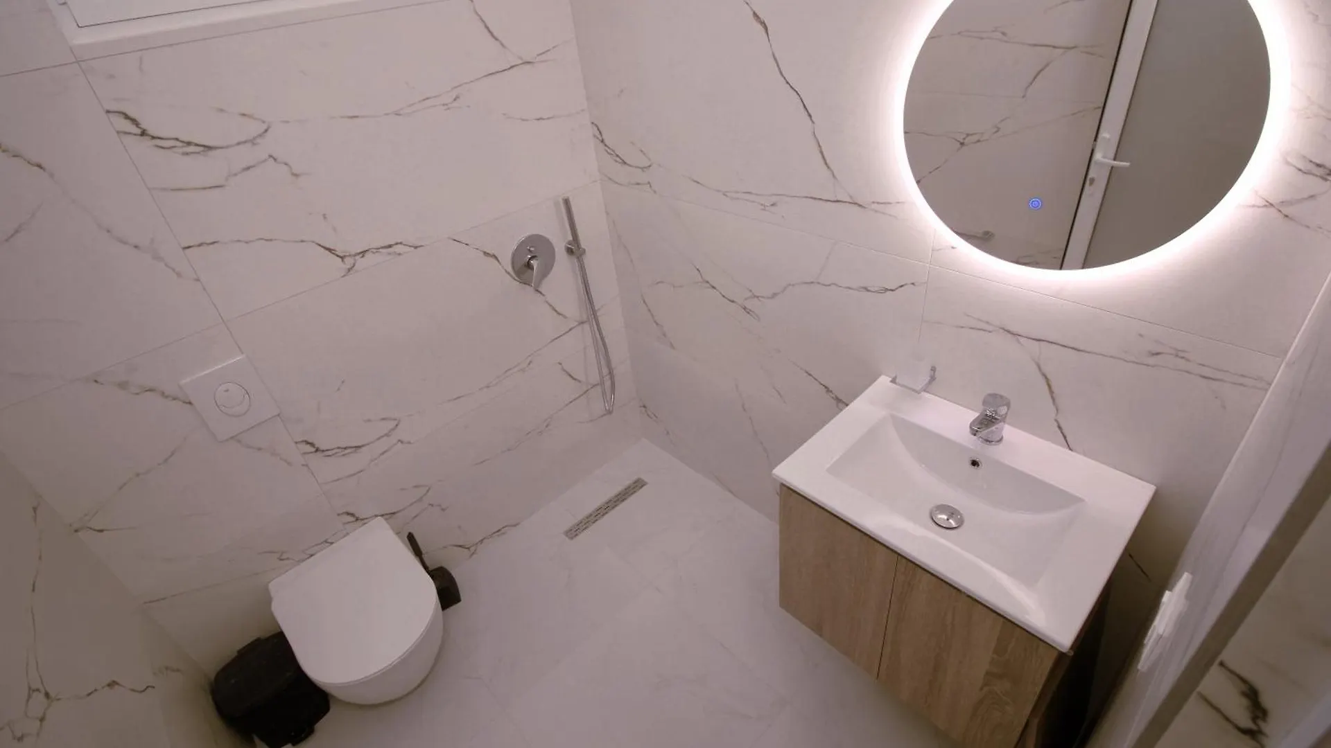 Gusto Di Casa Rooms Ksamil Otel
