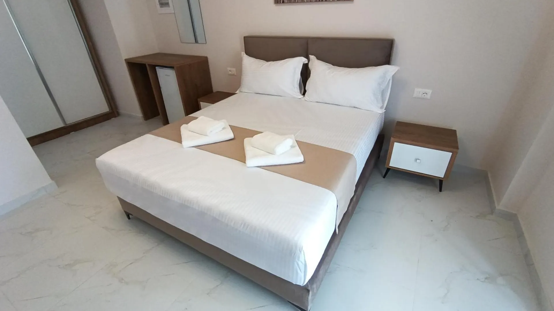 Otel Gusto Di Casa Rooms Ksamil Arnavutluk